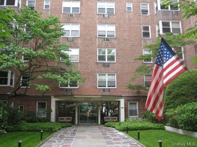 120 E Hartsdale Avenue #4J, Hartsdale, New York image 2