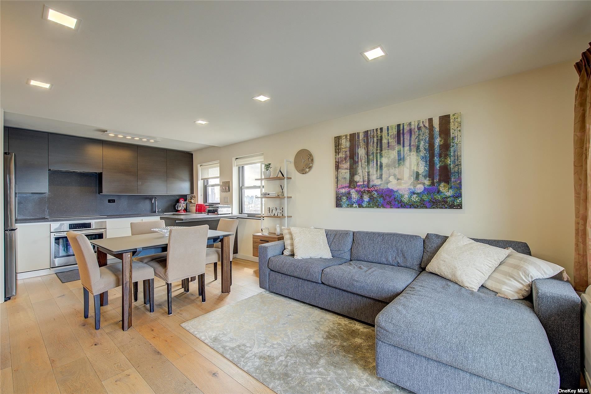 25-40 Shore Boulevard #17K, Astoria, New York image 3