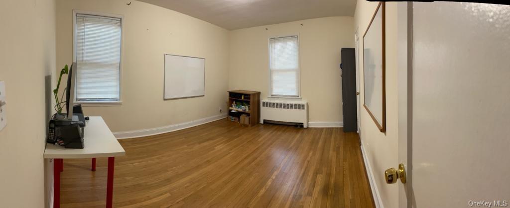 Property for Sale at 1549 Central Park Avenue 7G, Yonkers, New York - Bedrooms: 2 
Bathrooms: 1 
Rooms: 5  - $199,000