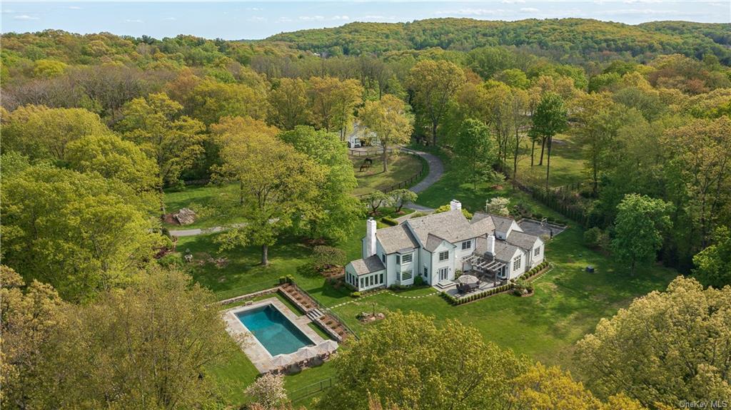 Property for Sale at 20 Hoyts Lane, Bedford Corners, New York - Bedrooms: 6 
Bathrooms: 5 
Rooms: 11  - $4,525,000