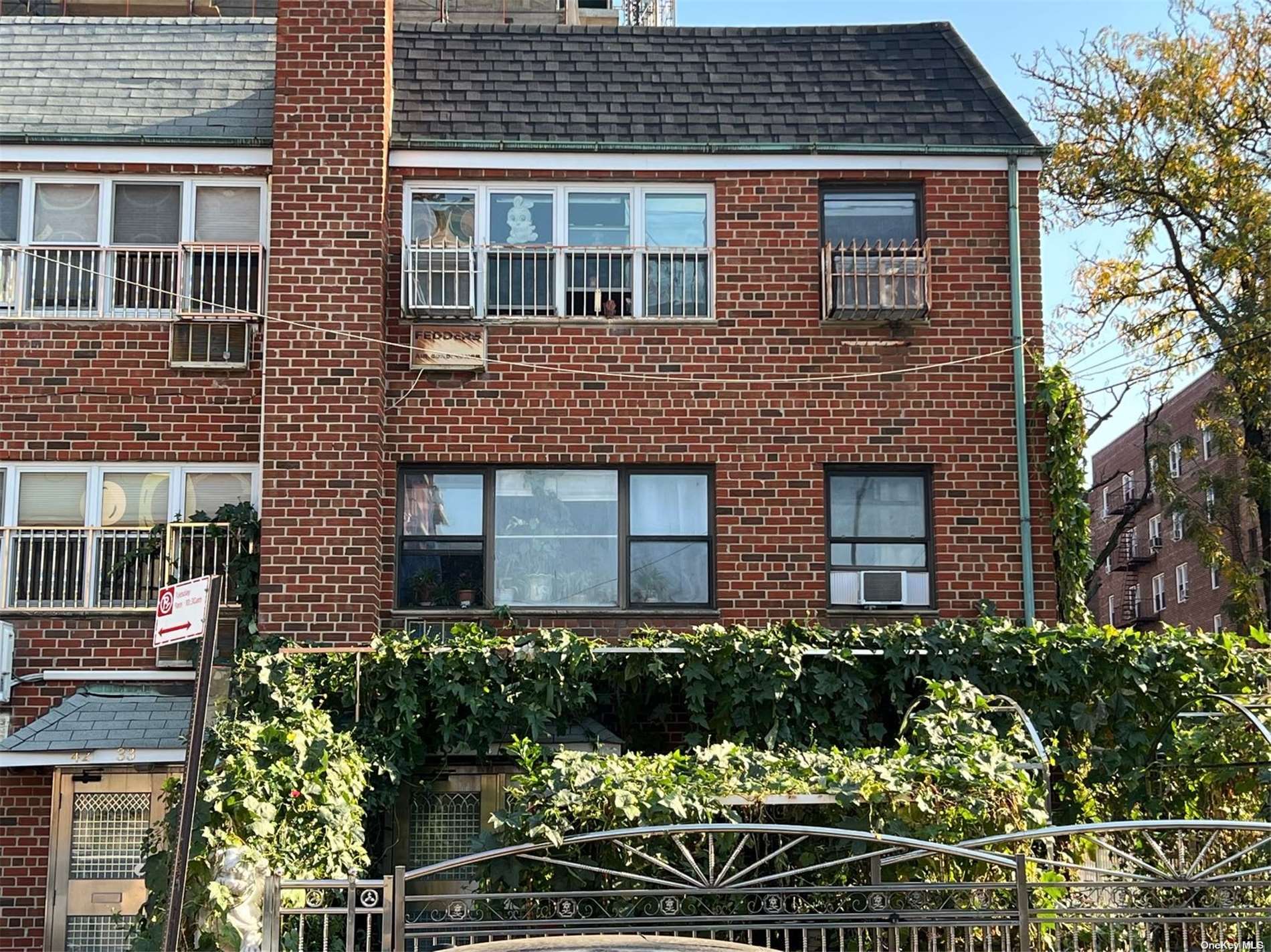 Property for Sale at 4235 Saull Street, Flushing, Queens, NY - Bedrooms: 9 
Bathrooms: 6 
Rooms: 15  - $2,980,000