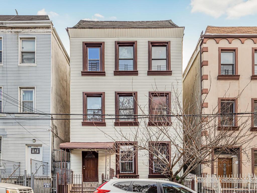 Property for Sale at 1670 Nelson Avenue, Bronx, New York - Bedrooms: 9 
Bathrooms: 3  - $999,000