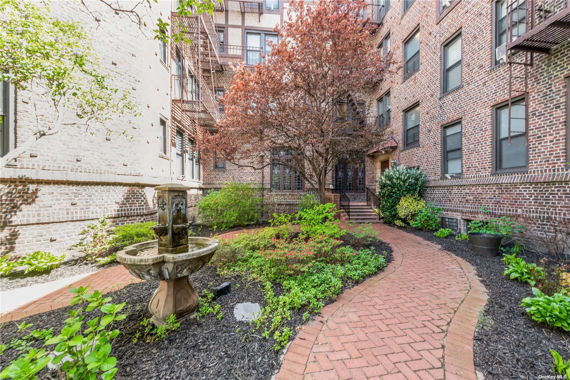 12 Hempstead Avenue #3T, Rockville Centre, New York image 3