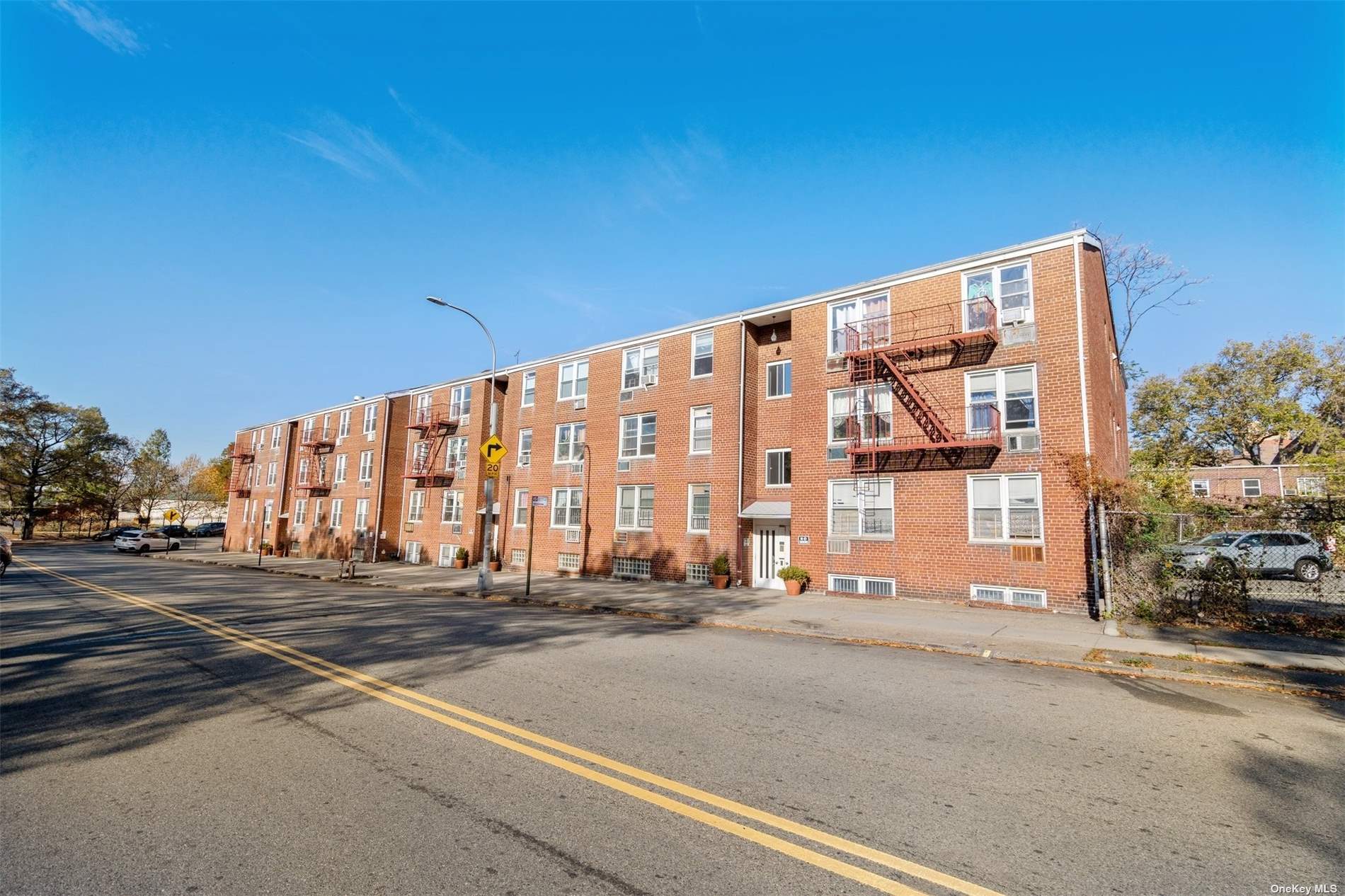 134-17 Dahlia Ave Ave #2A, Flushing, New York image 3