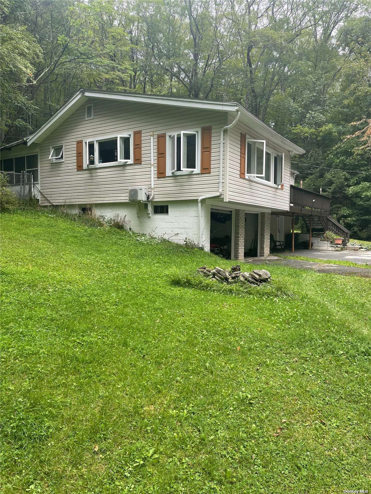 235 Kennel Road, Cuddebackville, New York image 2