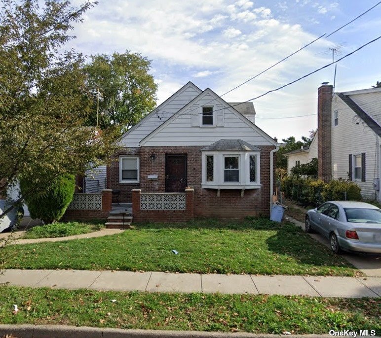 1034 N 2nd Street, New Hyde Park, New York image 1