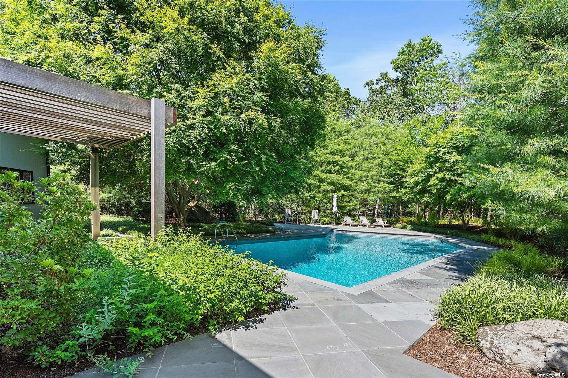 6 Rolling Wood Lane, East Hampton, New York image 3