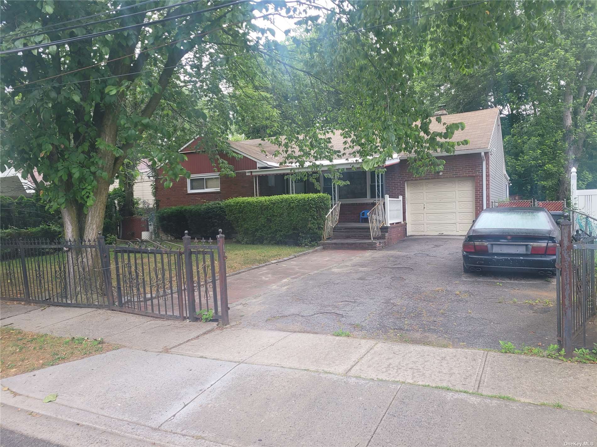 717 Janos Lane, West Hempstead, New York image 1