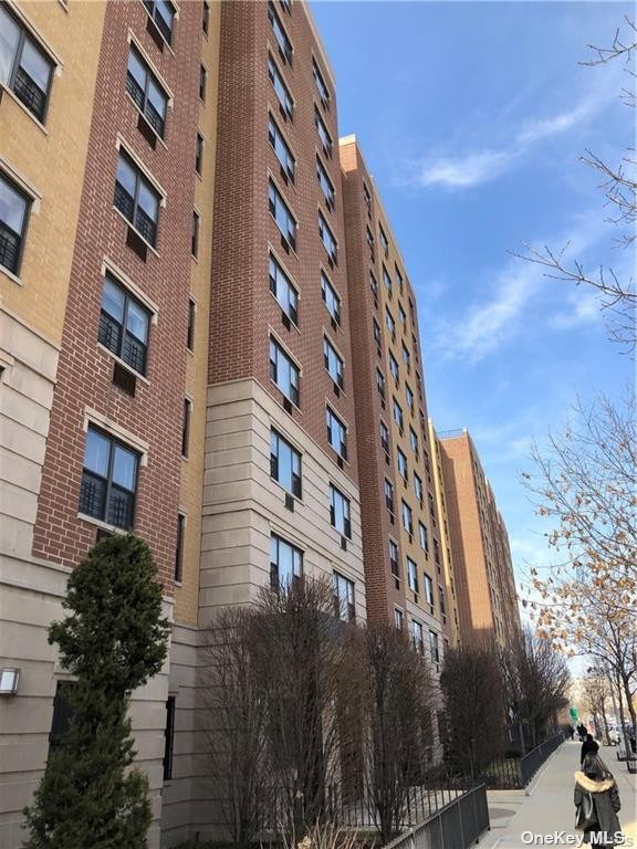Property for Sale at 1259 Grant Avenue 5H, Bronx, New York - Bedrooms: 3 
Bathrooms: 2 
Rooms: 5  - $199,000