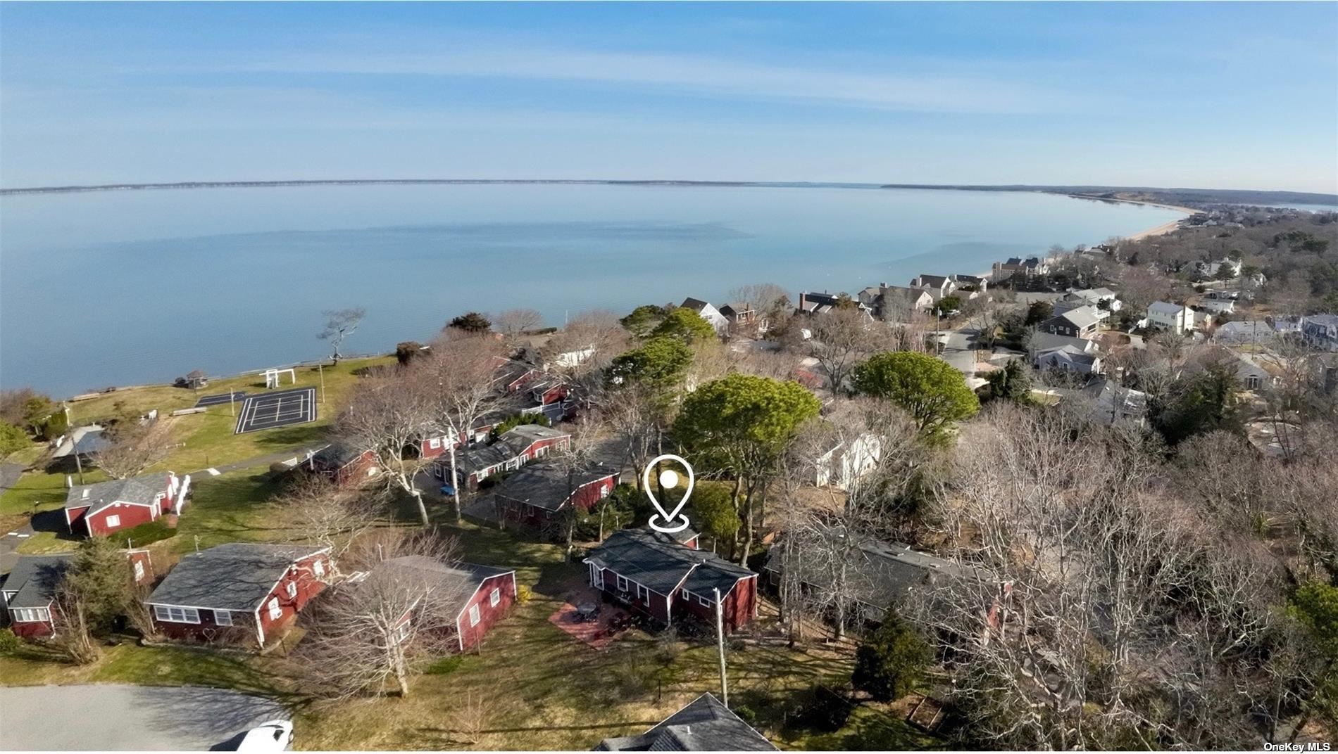 67 North Road, Hampton Bays, Hamptons, NY - 2 Bedrooms  
1 Bathrooms - 