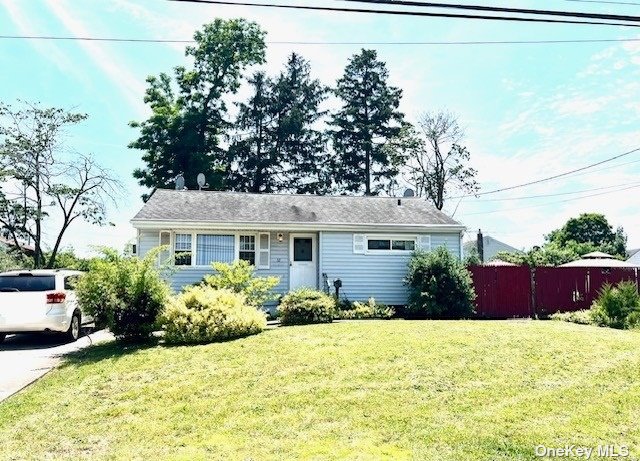 32 Cypress Street, Central Islip, New York image 1