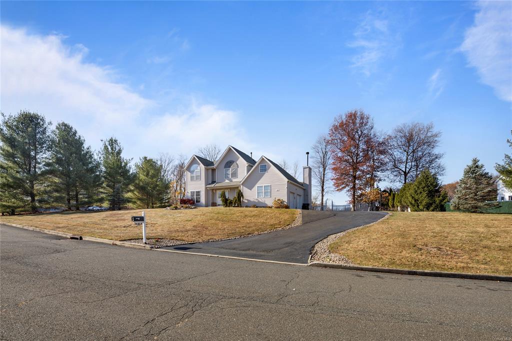 10 Garrett Court, Spring Valley, New York image 4