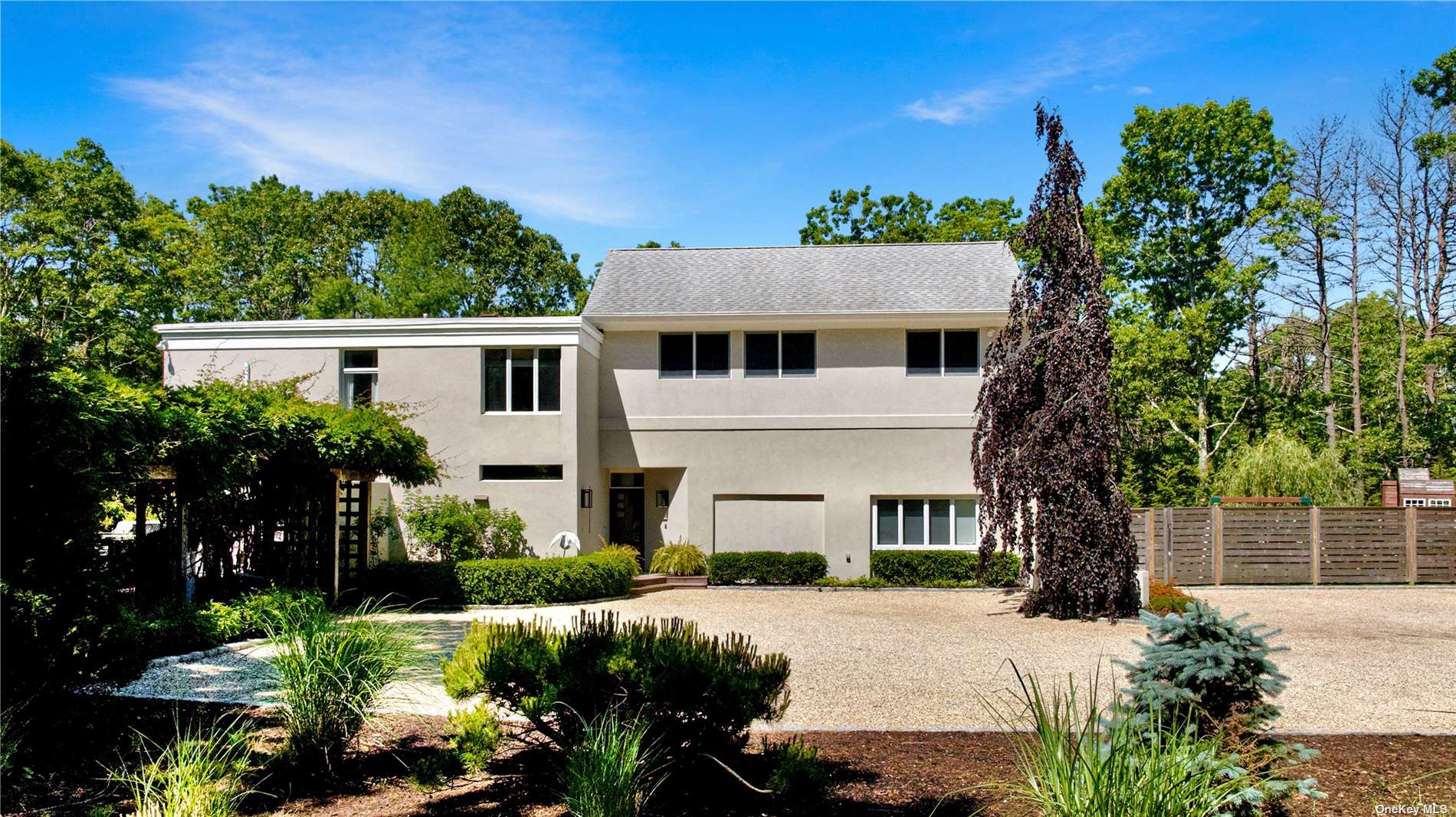 Property for Sale at 162 Middle Line Hwy, Southampton, Hamptons, NY - Bedrooms: 6 
Bathrooms: 5  - $2,495,000