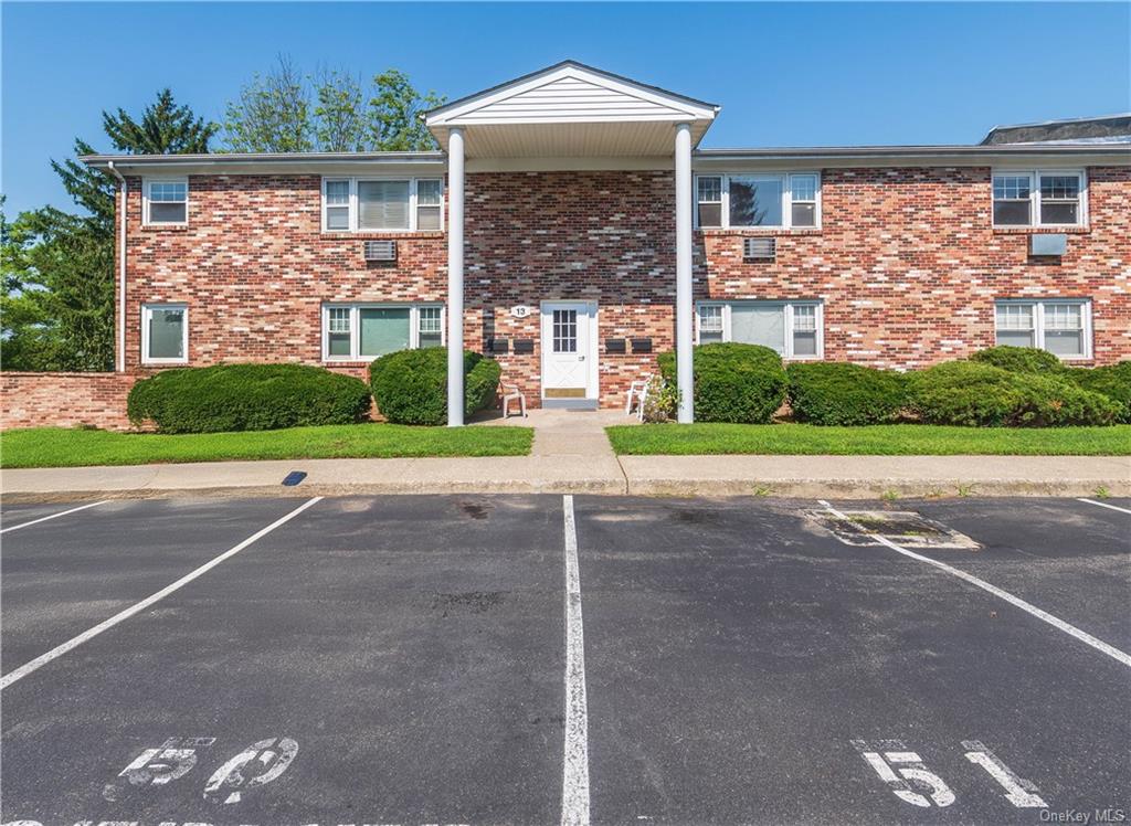 View New Paltz, NY 12561 condo