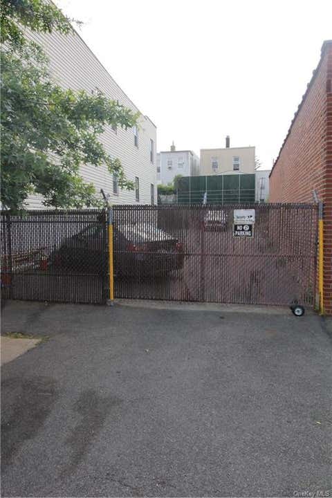 Featured picture for the property H6254205