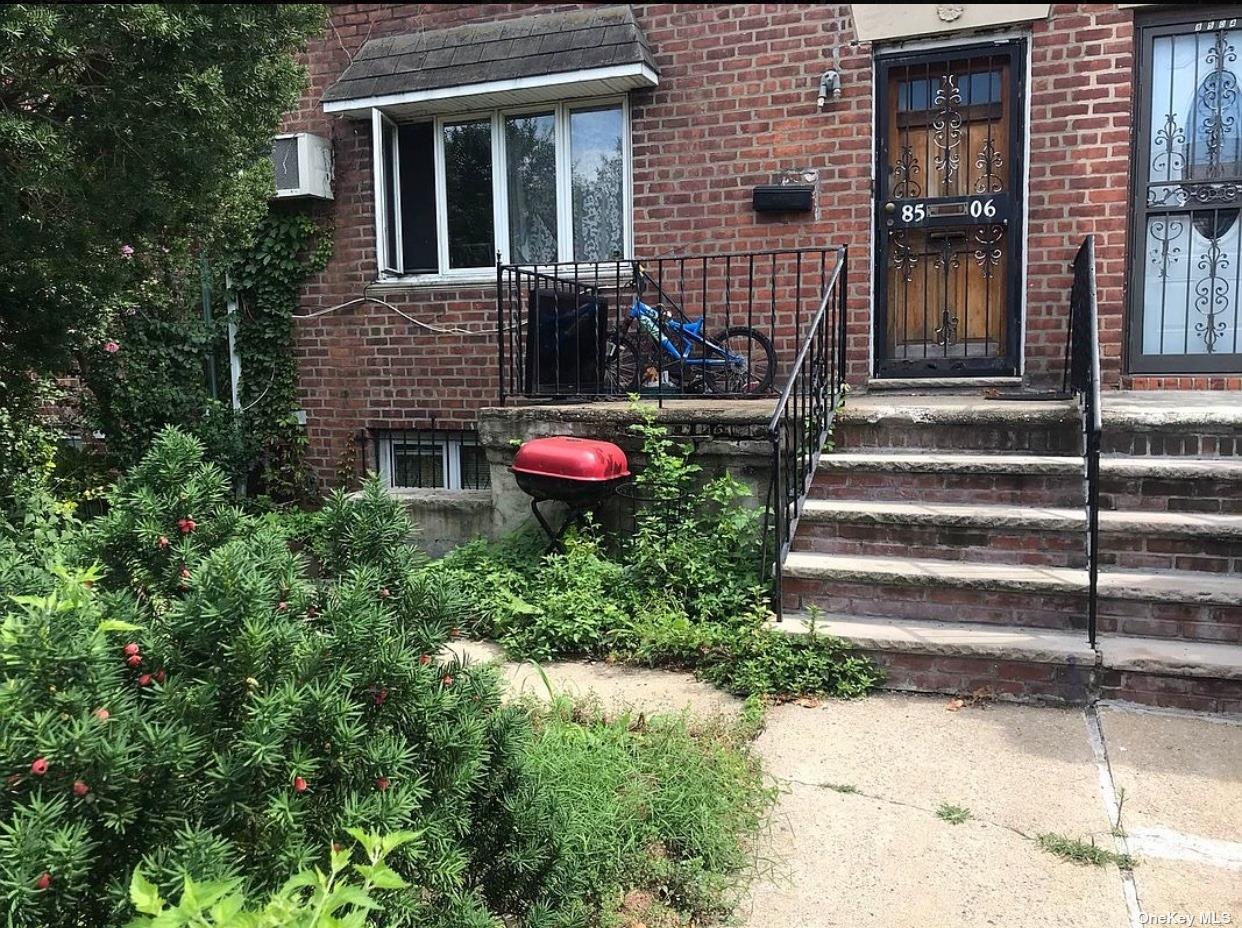 8506 67th Road 1, Rego Park, Queens, NY - 2 Bedrooms  
1 Bathrooms  
4 Rooms - 