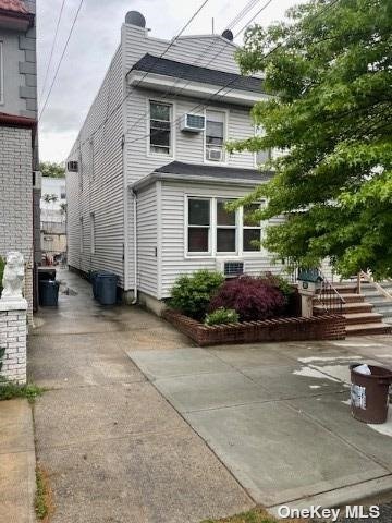 Property for Sale at 6278 60th Road, Maspeth, Queens, NY - Bedrooms: 5 
Bathrooms: 3 
Rooms: 11  - $999,000