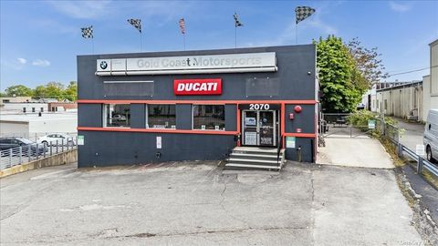 2070 Jericho Turnpike New Hyde Park NY 11040