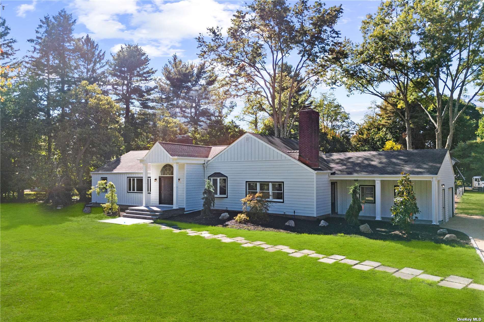 479 Woodbury Road, Cold Spring Harbor, New York image 2