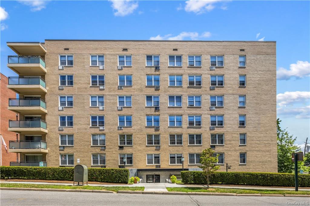 377 Westchester Avenue #4D, Port Chester, New York image 1