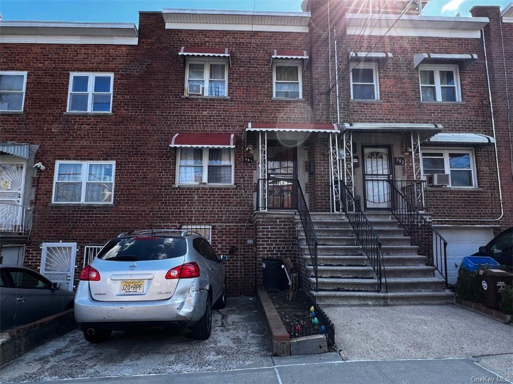 Property for Sale at 964 E 229th Street, Bronx, New York - Bedrooms: 3 
Bathrooms: 2 
Rooms: 5  - $515,000