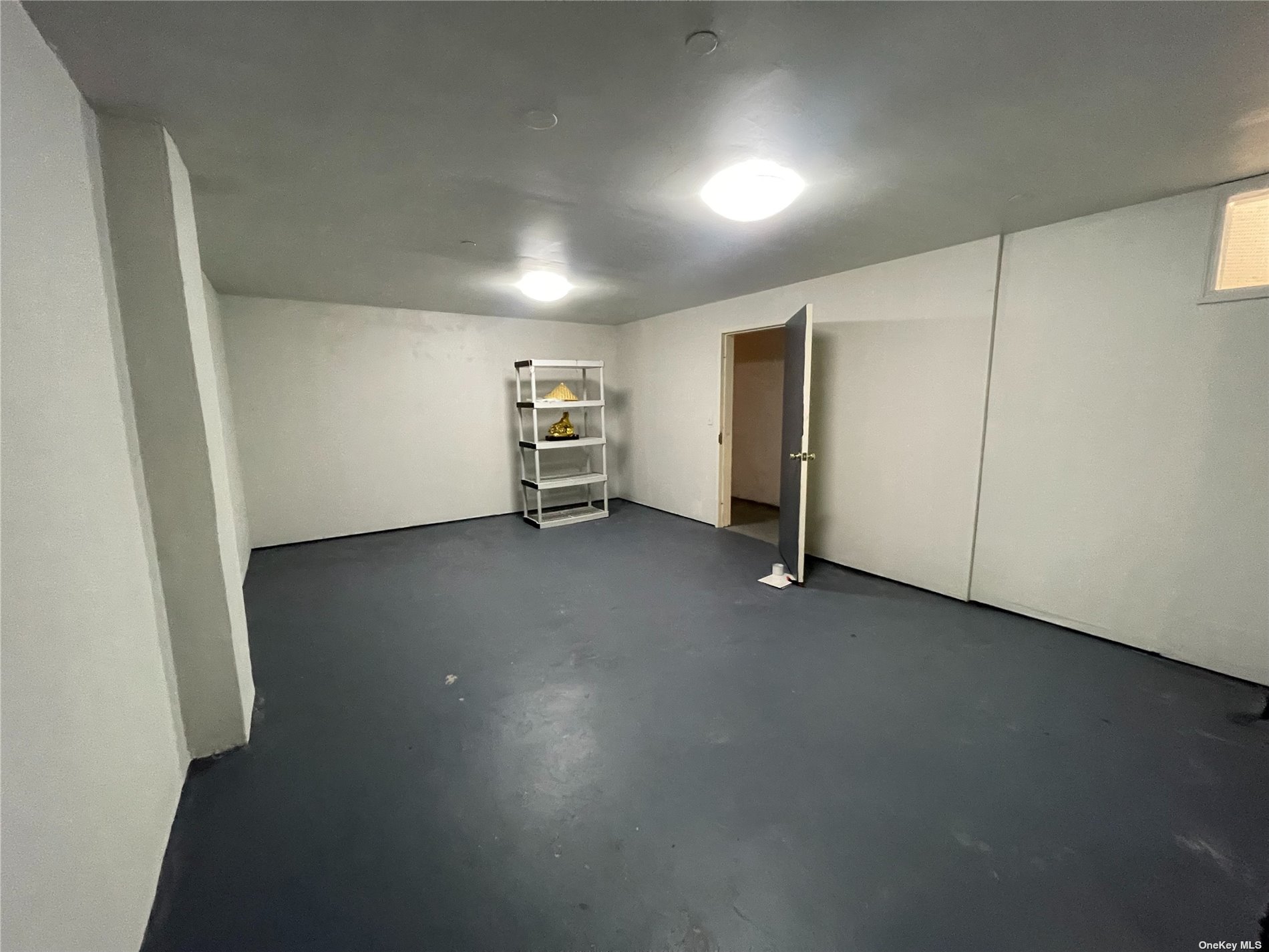 142-19 Cherry Avenue 102