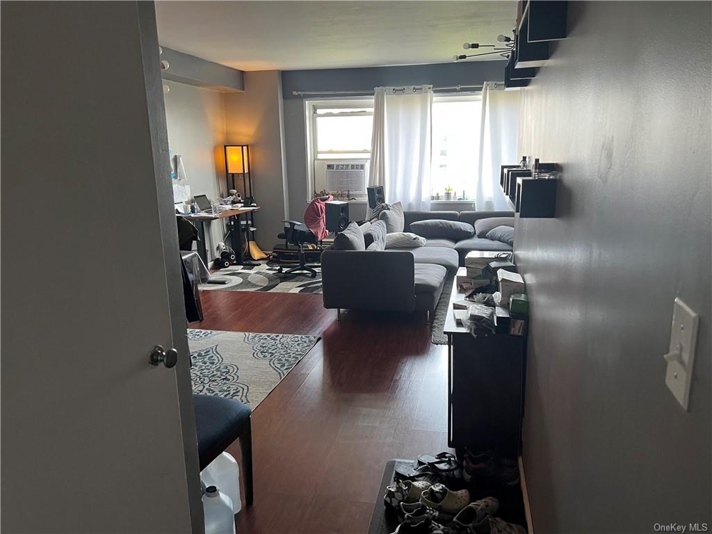 Rental Property at 5 Fordham Oval 12B, Bronx, New York - Bedrooms: 2 
Bathrooms: 1 
Rooms: 5  - $2,700 MO.