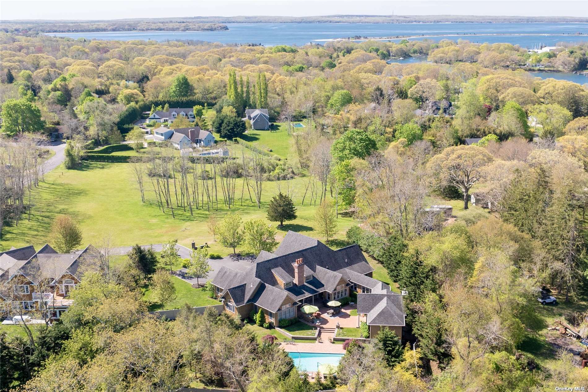 Property for Sale at 10 Sunshine Road, Shelter Island, Hamptons, NY - Bedrooms: 4 
Bathrooms: 5  - $3,200,000