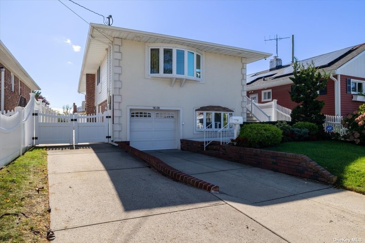 Property for Sale at 9608 161st Avenue, Howard Beach, Queens, NY - Bedrooms: 4 
Bathrooms: 2 
Rooms: 9  - $969,000