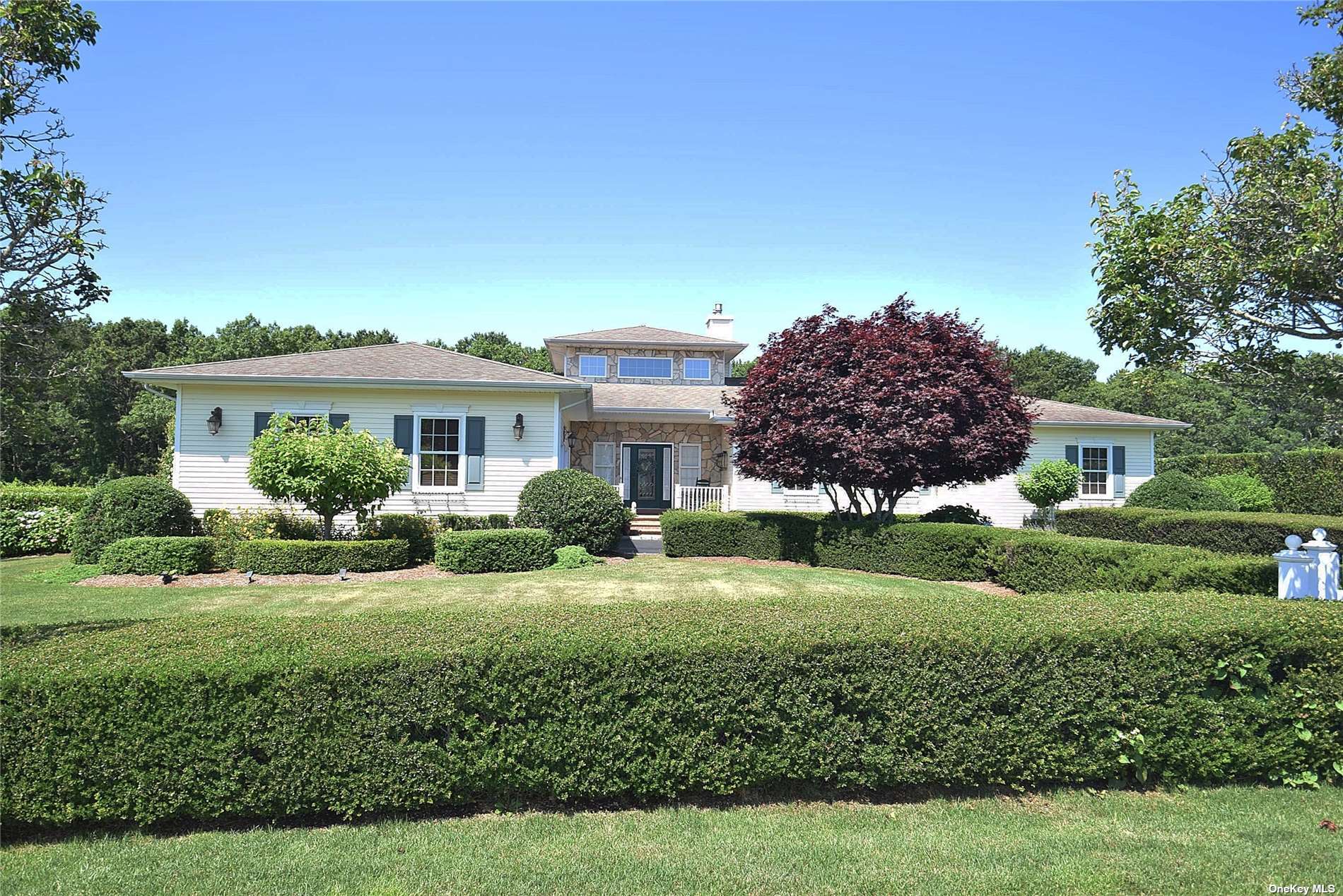 Property for Sale at 32 Sycamore Drive, East Moriches, Hamptons, NY - Bedrooms: 4 
Bathrooms: 4  - $1,100,000