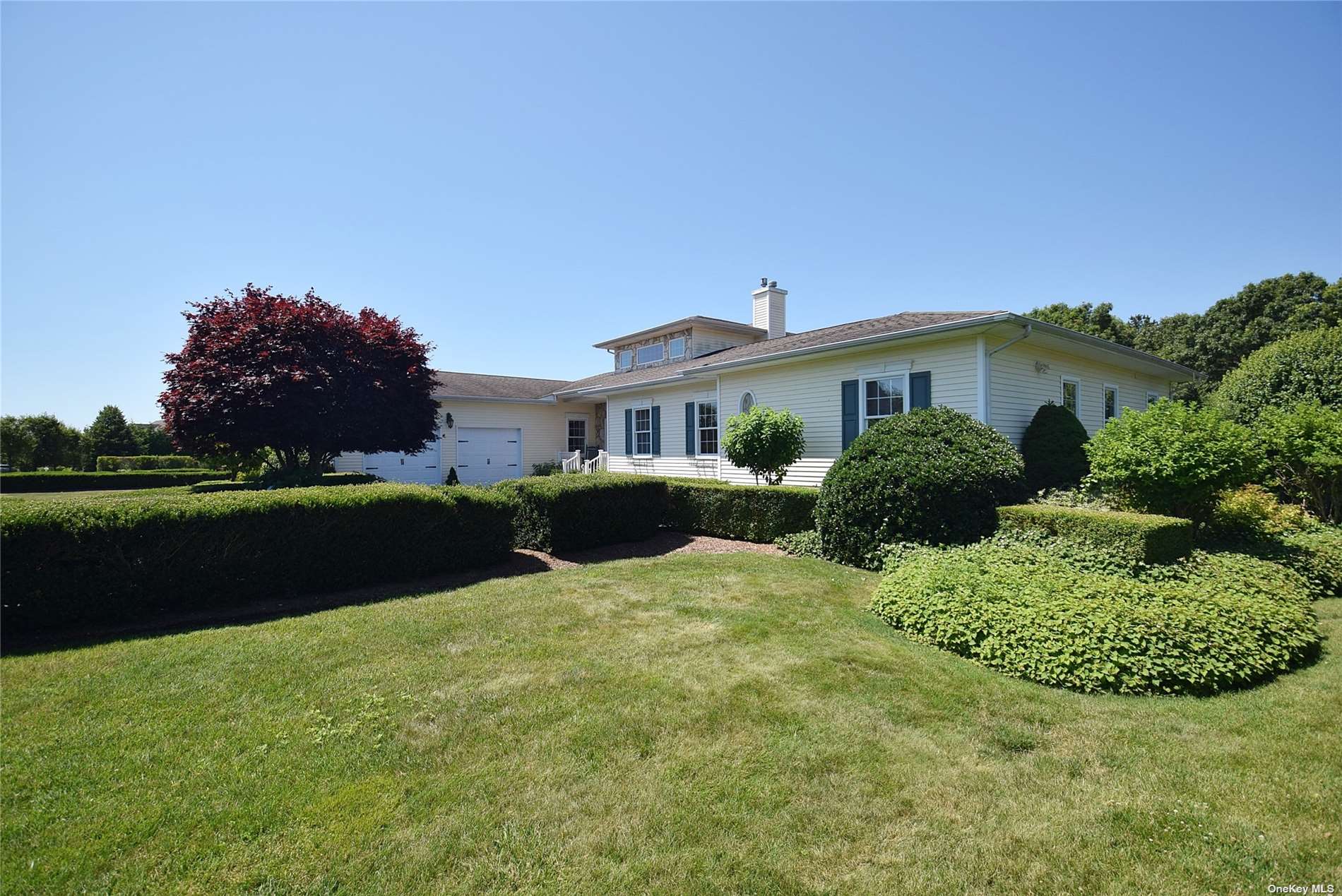 32 Sycamore Drive, East Moriches, New York image 35