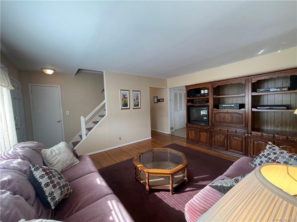Photo 4 of 22 of 88 Westerly Street house