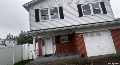 246 S Rose St St, Copiague, NY 11726 - MLS#: L3587886