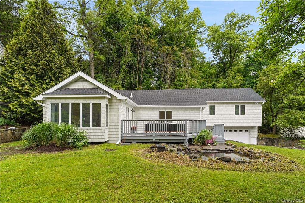 31 South Road, Katonah, New York - 3 Bedrooms  
2 Bathrooms  
7 Rooms - 