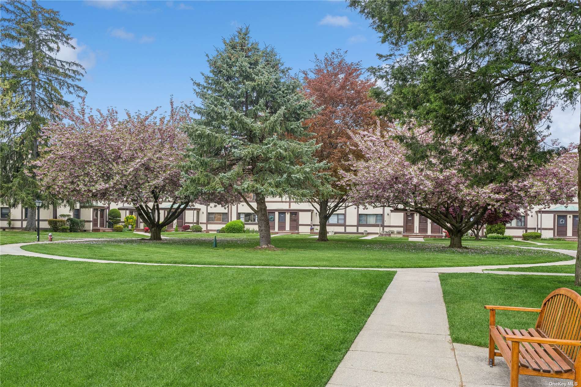 125 15th Street #D`1, Garden City, New York image 11