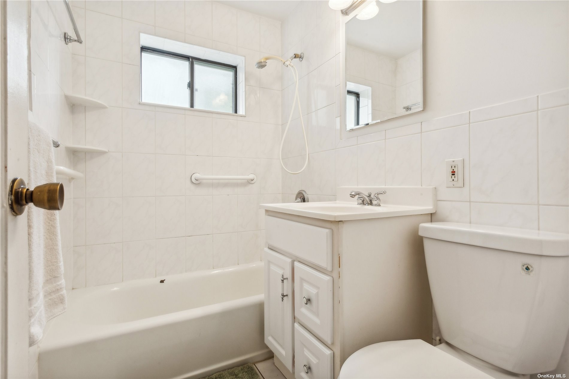 125 15th Street #D`1, Garden City, New York image 9