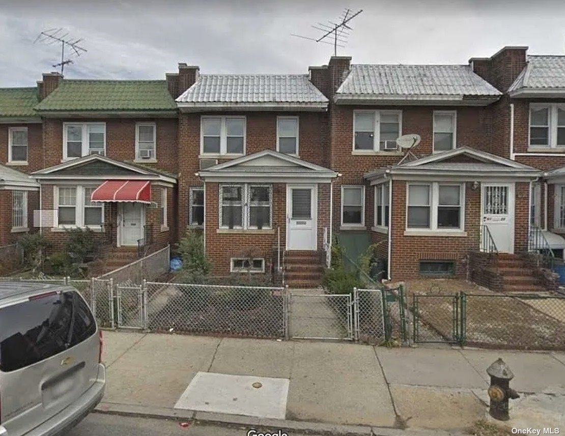 6123 Saunders Street, Rego Park, Queens, NY - 5 Bedrooms  
2 Bathrooms  
9 Rooms - 