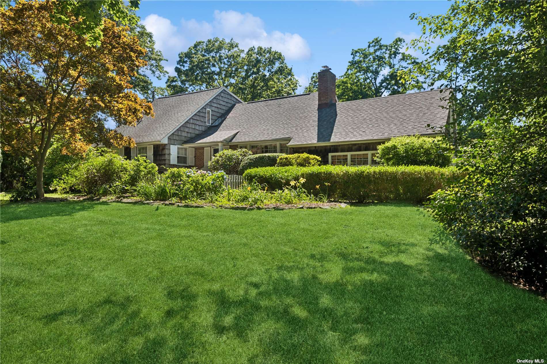 Property for Sale at 19 Greenhill Lane, Huntington, Hamptons, NY - Bedrooms: 4 
Bathrooms: 3  - $999,000