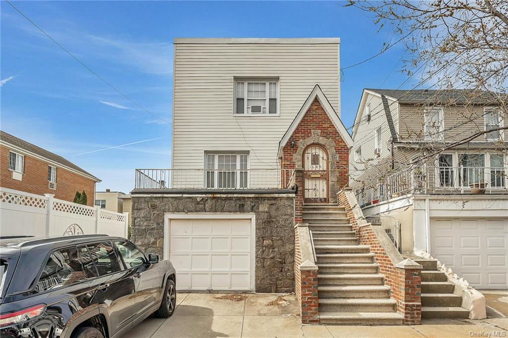 Rental Property at 1649 Hering Avenue 1, Bronx, New York - Bedrooms: 2 
Bathrooms: 1 
Rooms: 5  - $2,650 MO.