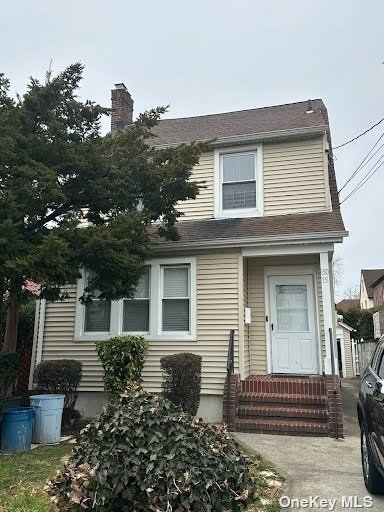 15015 32 Avenue, Flushing, Queens, NY - 3 Bedrooms  
2 Bathrooms  
10 Rooms - 