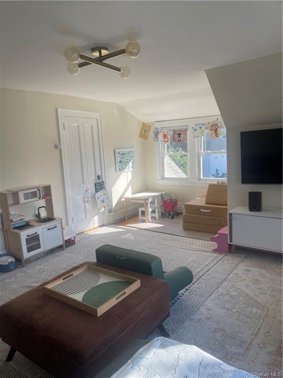 Rental Property at 5 Westview Avenue, Tuckahoe, New York - Bedrooms: 2 
Bathrooms: 1 
Rooms: 5  - $3,300 MO.