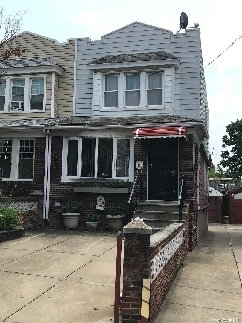 6414 Eliot Avenue, Middle Village, Queens, NY - 3 Bedrooms  
2 Bathrooms  
8 Rooms - 