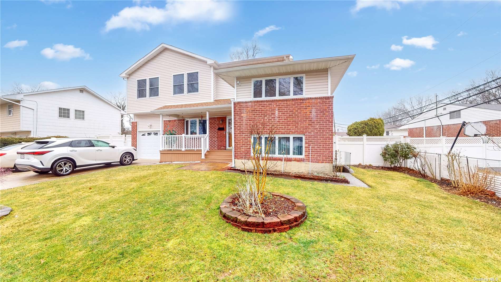 Property for Sale at 11 Genesee Drive, Commack, Hamptons, NY - Bedrooms: 5 
Bathrooms: 3  - $848,888