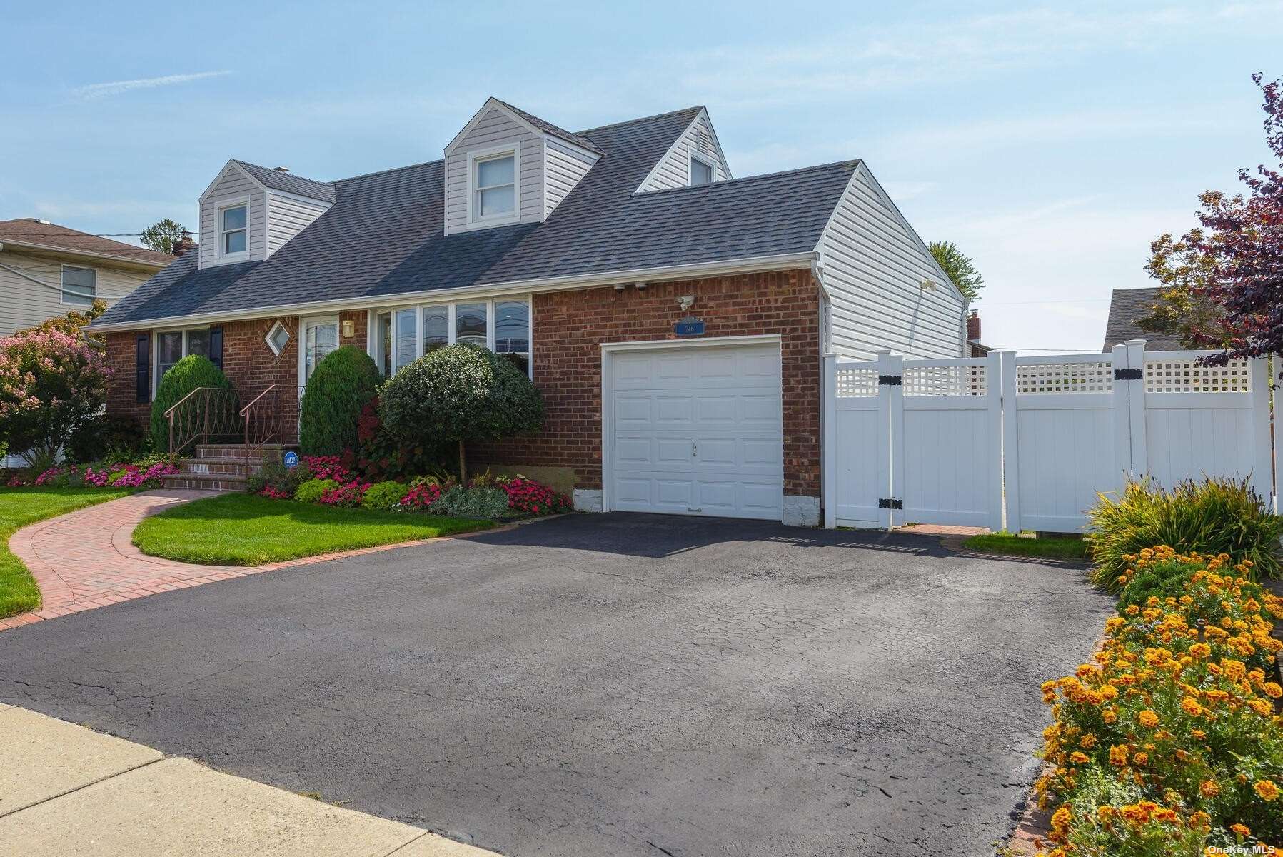 246 N Cedar Street, Massapequa, New York image 3