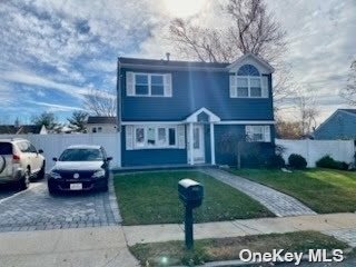 31 Pine Street, Central Islip, New York image 1