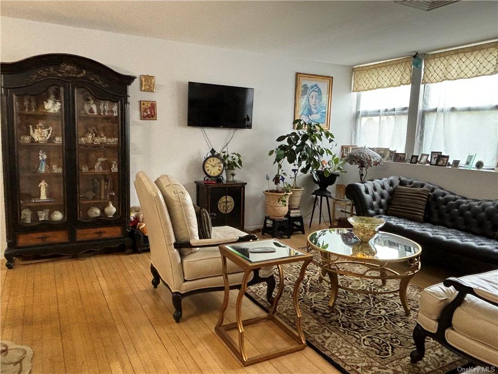 60 Kensico Road #16, Thornwood, New York image 2