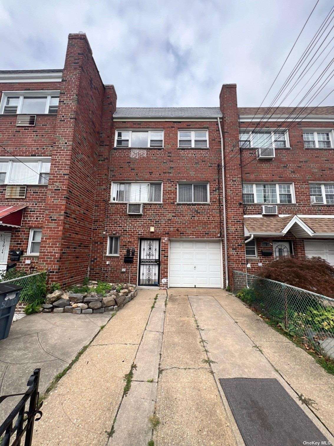 15010 Centreville Street 2Fl, Ozone Park, Queens, NY - 2 Bedrooms  
1 Bathrooms  
5 Rooms - 