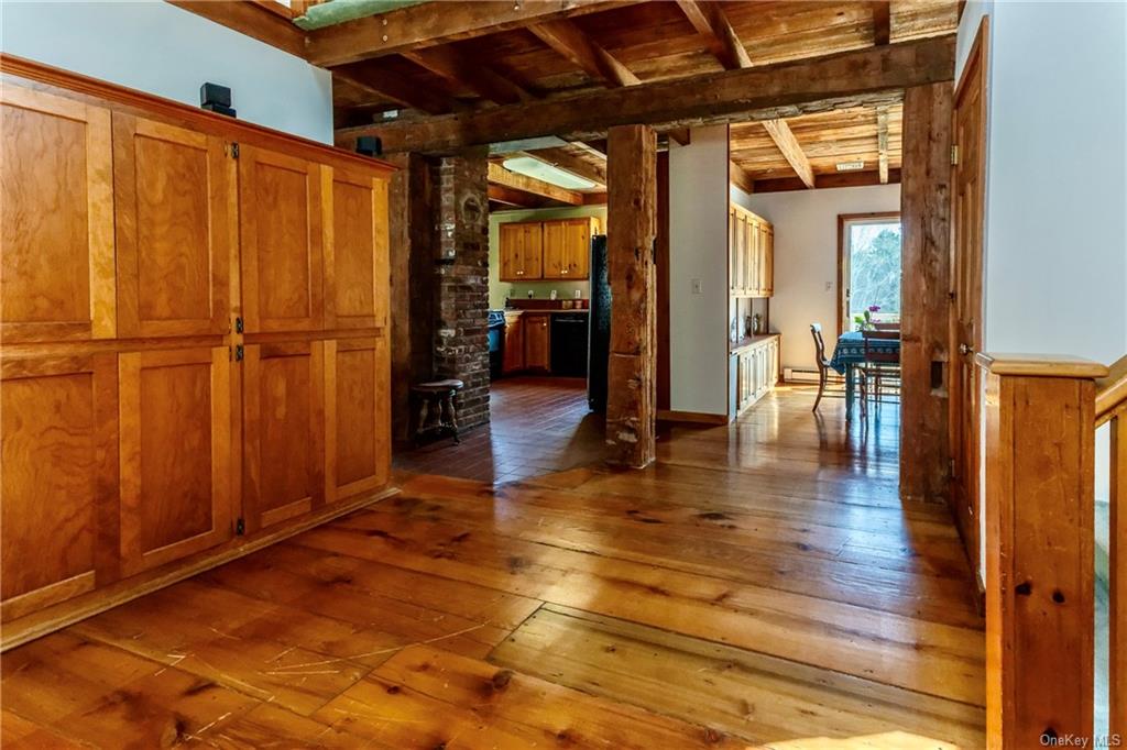 Photo 3 of 34 of 86 Brimstone Mountain Road house