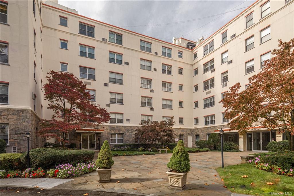 3 Stoneleigh Plaza #6C, Bronxville, New York image 26