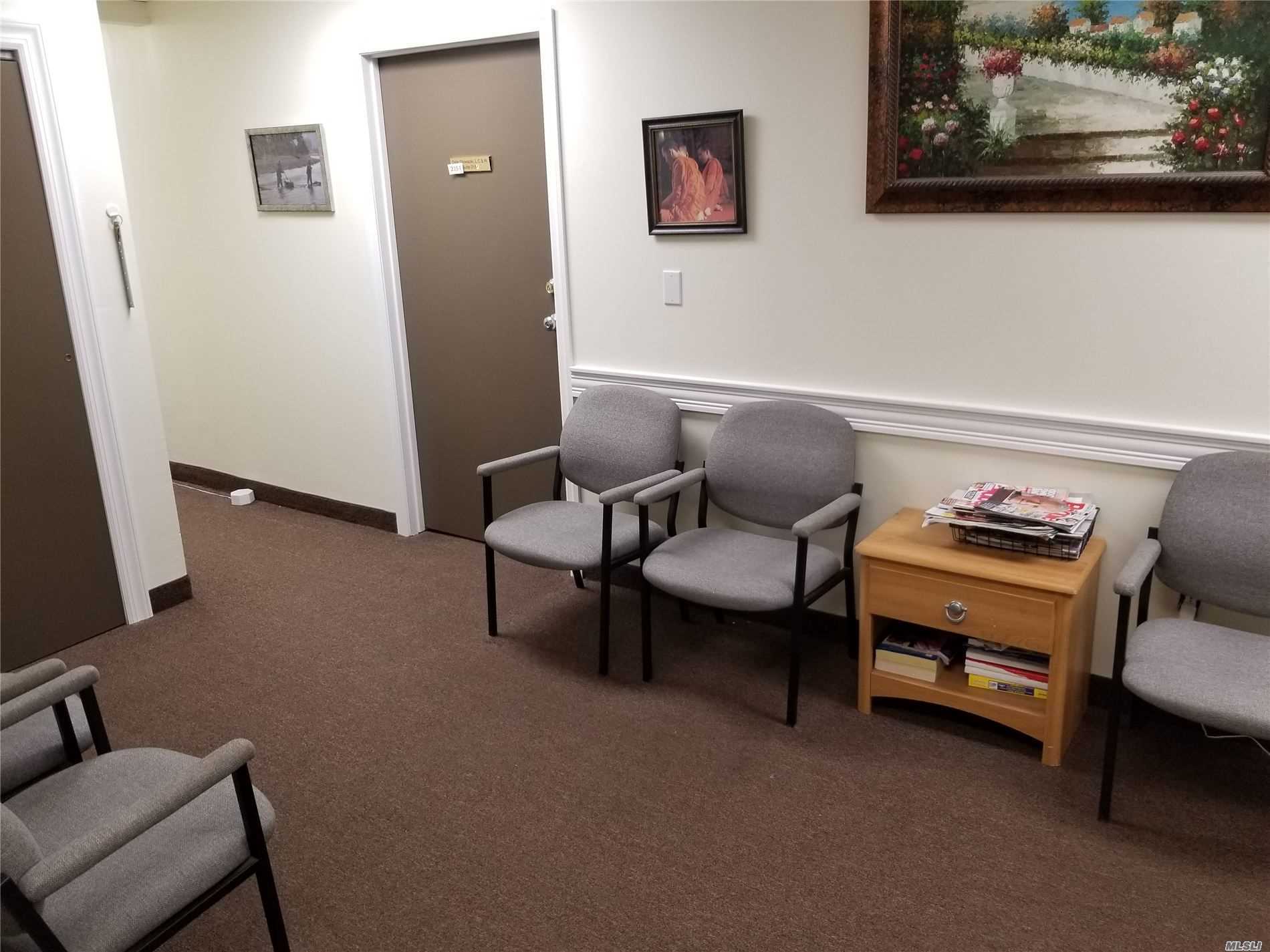 Levittown, New York 11756, United States, ,Residential,Active,29450